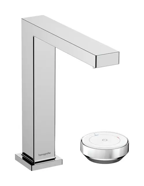 Chromfarbener Waschtischmischer mit quadratischem Design von Hansgrohe, kombiniert mit einem runden Bedienfeld zur Temperatur- und Wassermengenregulierung.